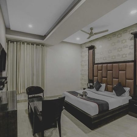 Townhouse 22956 Hotel Grand Residency Delhi  Exterior photo