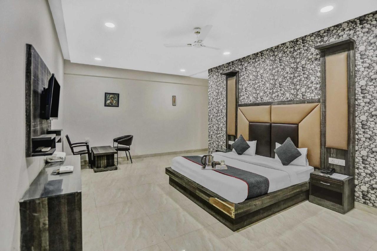 Townhouse 22956 Hotel Grand Residency Delhi  Exterior photo